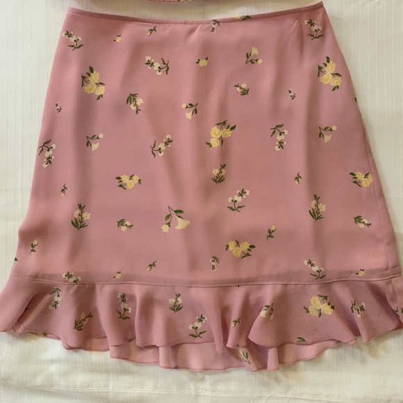 Aritzia - Sunday best - Picture 7 of 10